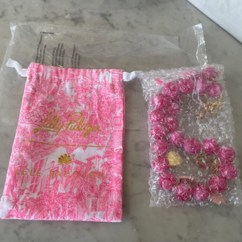 LILLY PULITZER x Lele Heart Country Club Necklace Passionfruit Pink - Picture 12 of 14